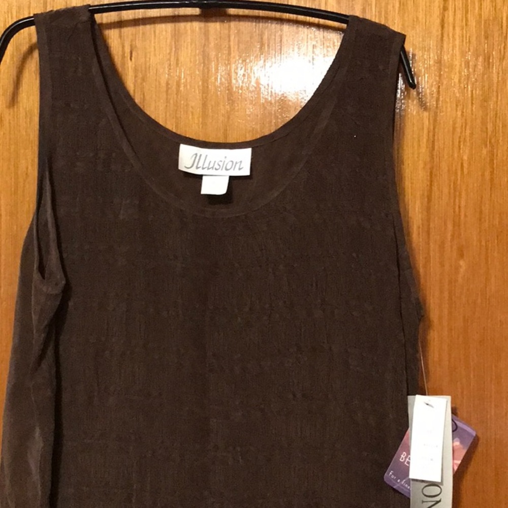 NWT Illusion Brown Tank Top  Size M